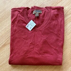 Men's burnt Red Sweater NWT Medium